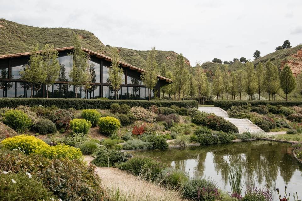 Jardines y estanque de El Soto de Mónico